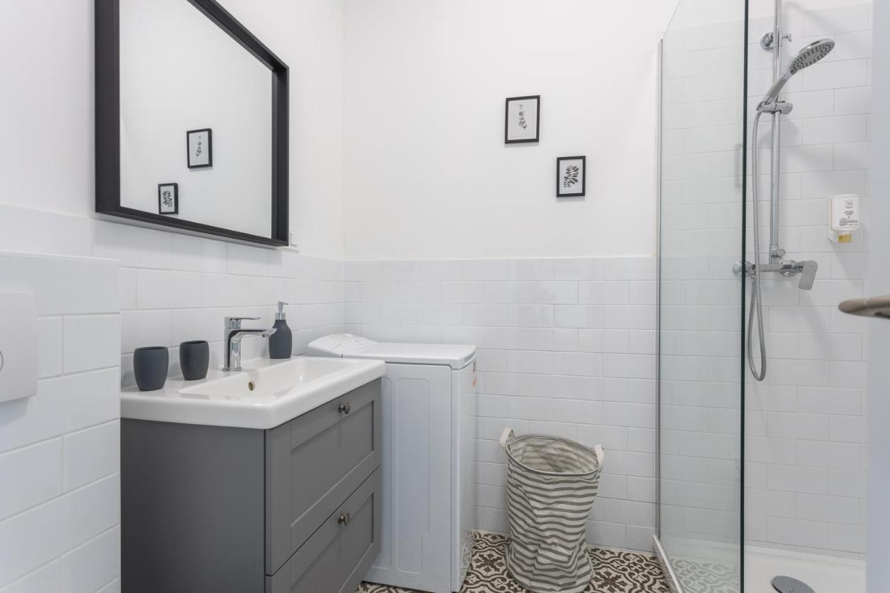 Bu2 Pula Studio Apartment Luaran gambar